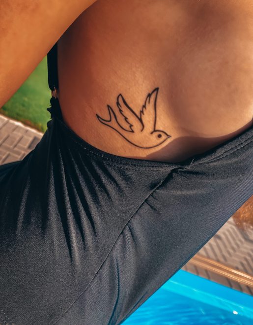 Dočasné tetování holubice